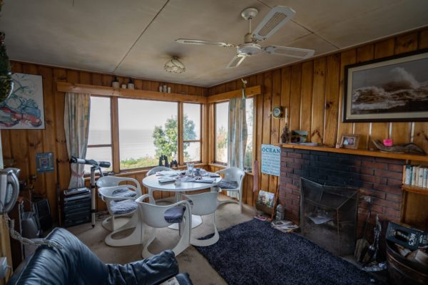 Photo of old living room prior to renovation